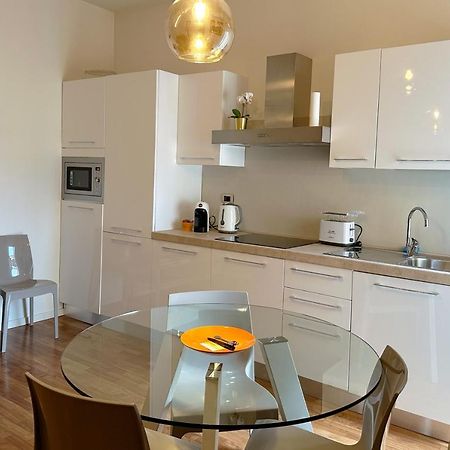 La Casa Di Paola E Betti Apartman Alba Kültér fotó