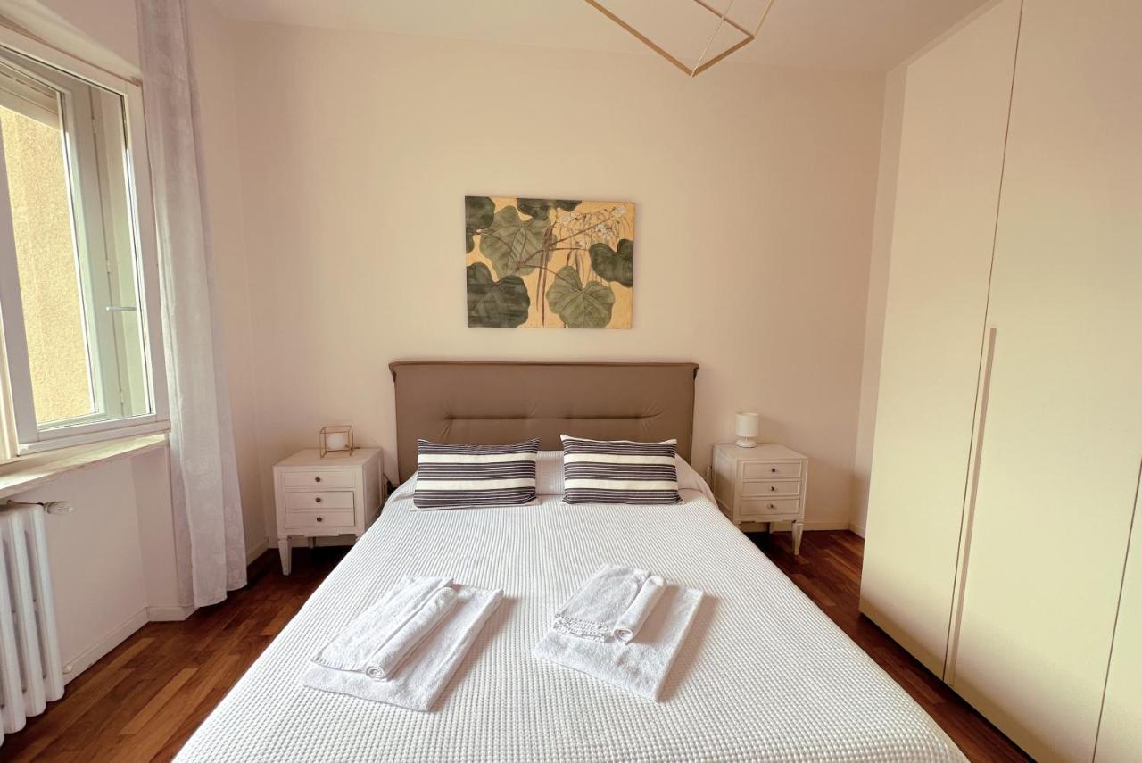 La Casa Di Paola E Betti Apartman Alba Kültér fotó
